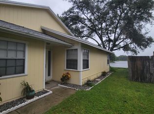 4533 Cedarwood Village Dr, Tampa, FL 33624