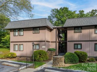 33 Lake Dr APT G-1, Hendersonville, NC 28739
