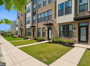 7107 Sollers Point Rd, Baltimore, MD 21222