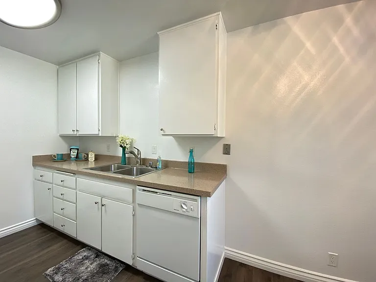 Villas de Laura Apts — Photo 7