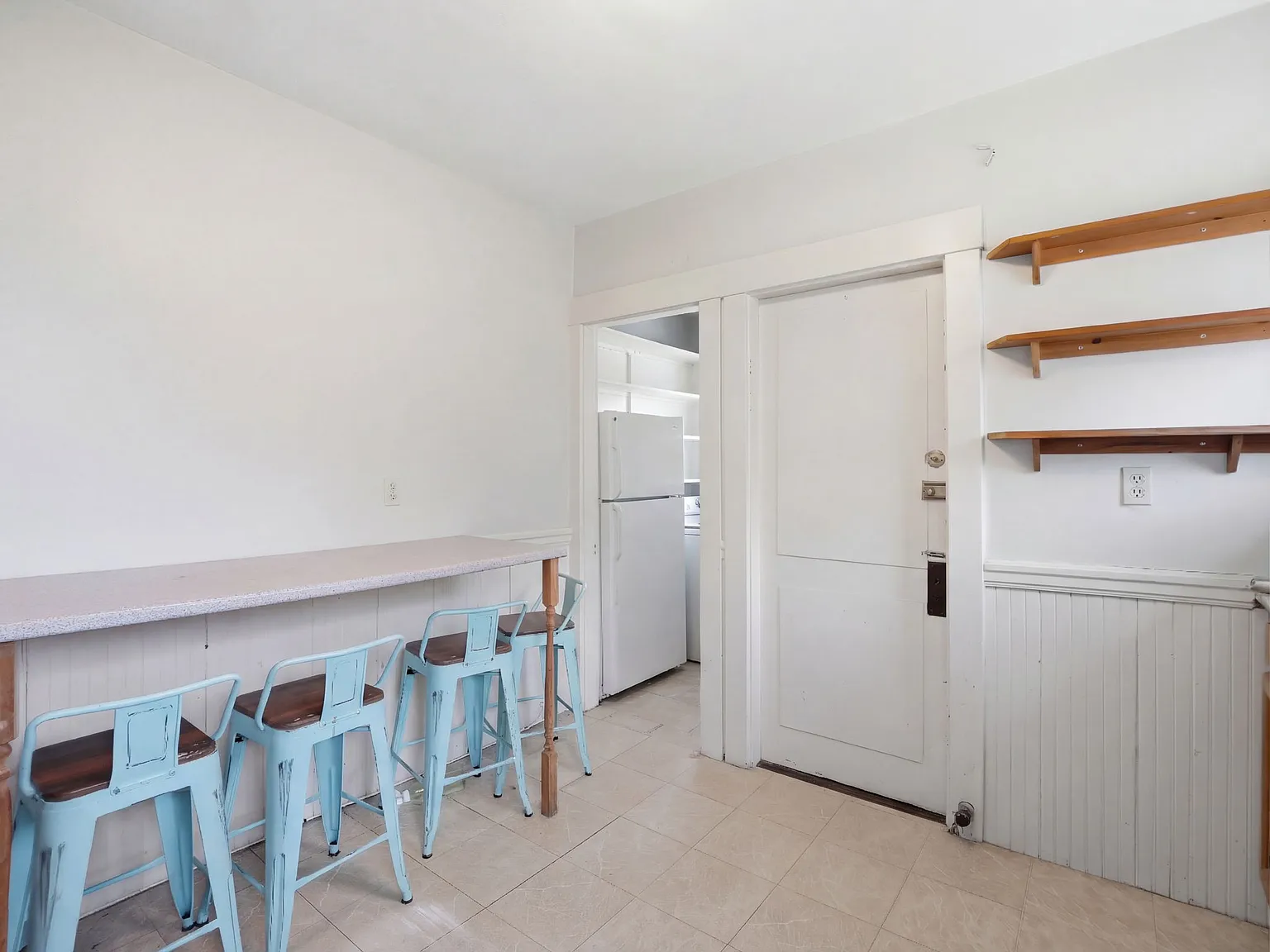 3 bed, 1200 sqft, $2,800 — Photo 4