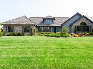 301 Fairhaven Dr, Winthrop Harbor, IL 60096