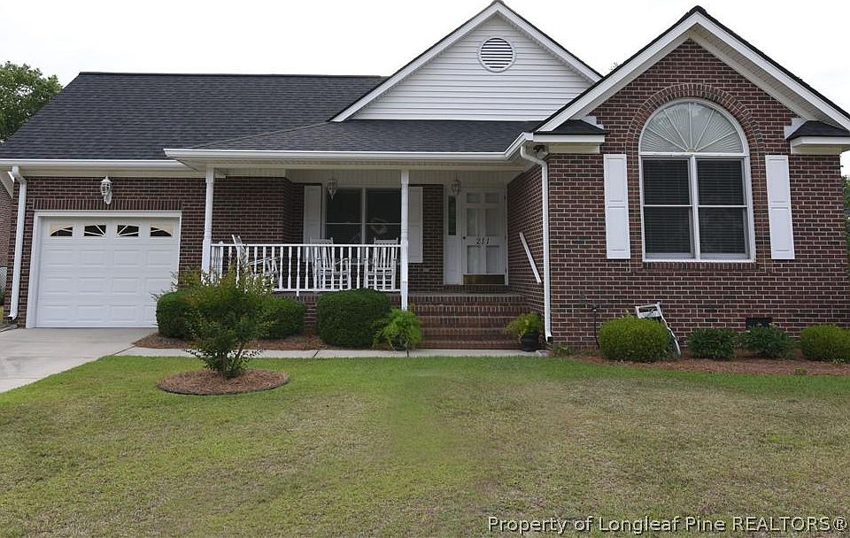 1st image of 211 Village Walk E