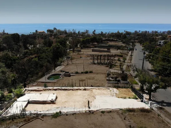 670 N Las Casas Ave, Pacific Palisades, CA 90272