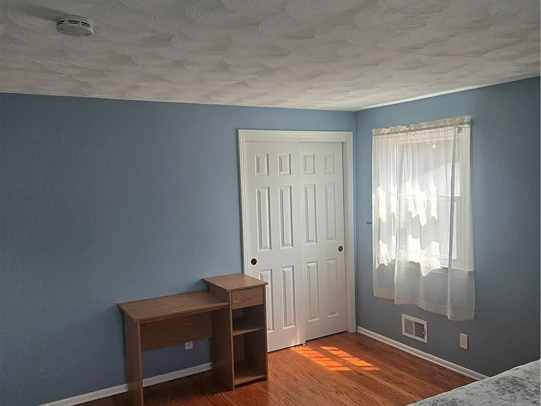 131 David Ave — Photo 31