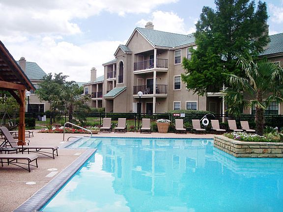 3rd image of 3404 Pebble Beach Way APT 3045