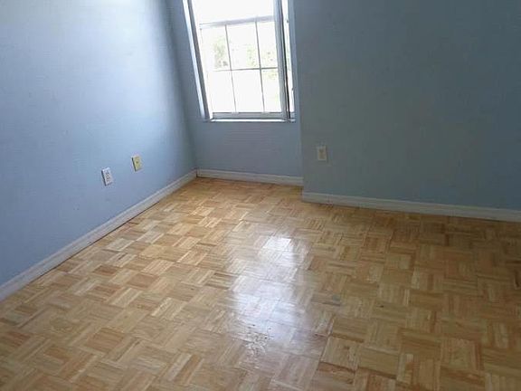 4th image of 14002 Yellow Wood Cir