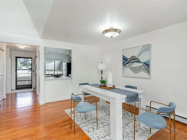 10211 NE 16th Pl #R8 — Photo 14