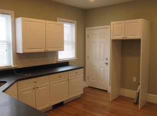594 E 4th St #A3, Boston, MA 02127