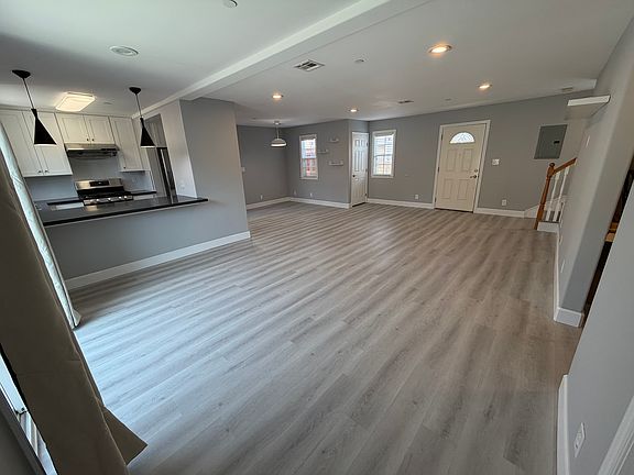 2nd image of 5733 Baldwin Ave #A