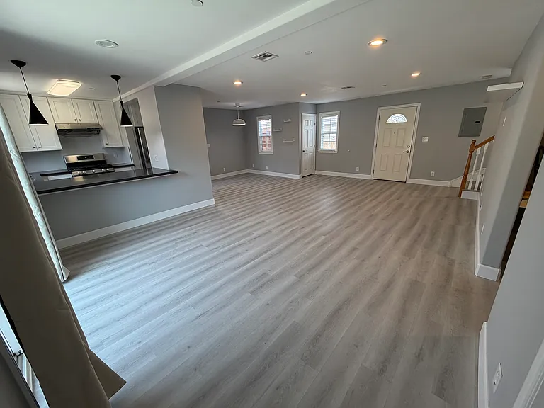 5733 Baldwin Ave #A — Photo 2