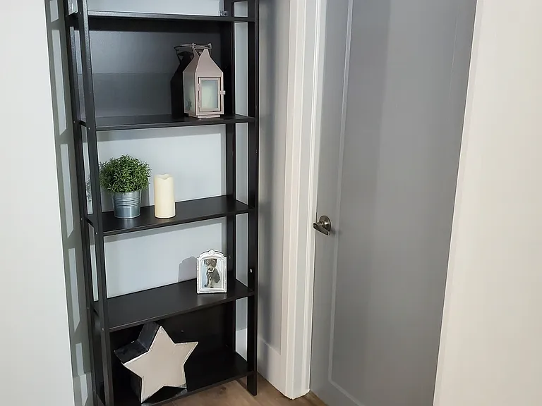197 Honiton St #BASEMENT — Photo 8
