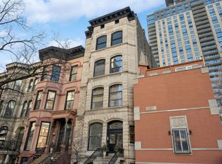 818 N Dearborn St APT 1R, Chicago, IL 60610