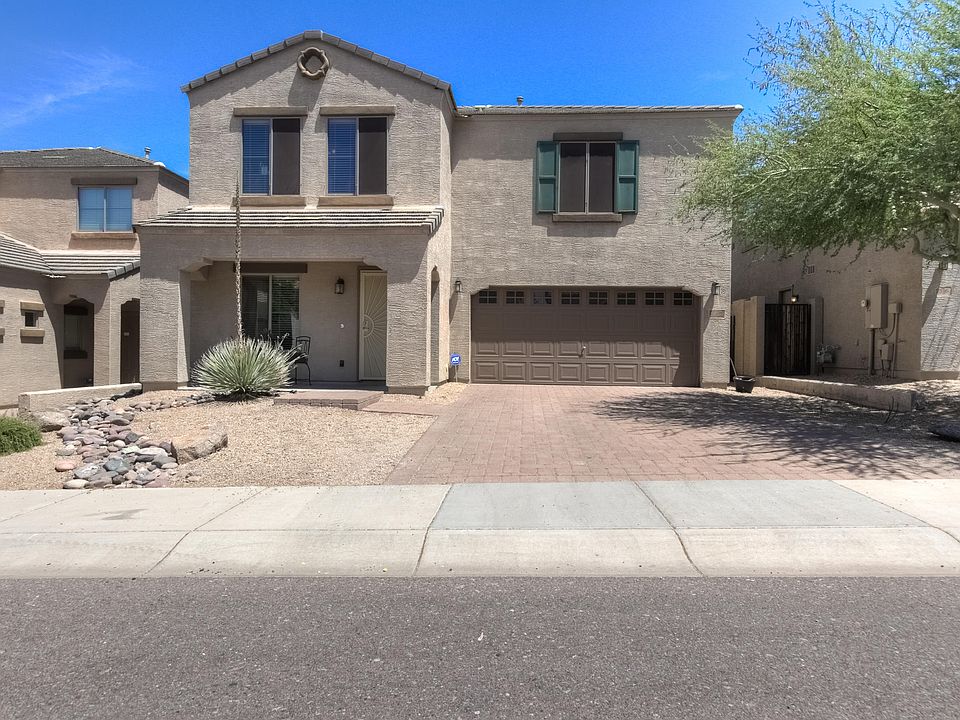 1st image of 2320 W Barwick Dr
