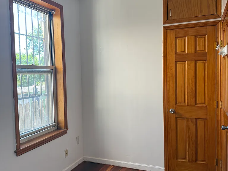 741 Quincy Ave #1A — Photo 6