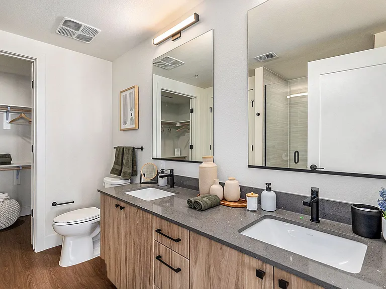 One Seven at Belleview Station — Photo 9