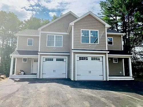 21 Topaz Dr #2 Photo 1