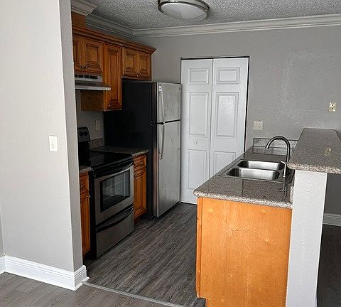 3rd image of 7298 Ulmerton Rd #11583088