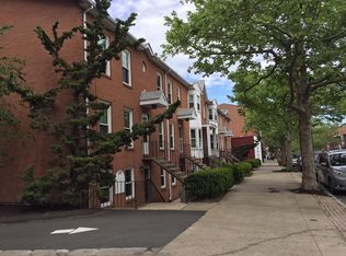 906 State St #4, New Haven, CT 06511