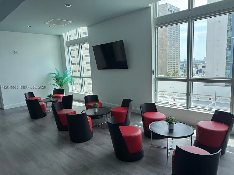 300 S Biscayne Blvd #T-3703 — Photo 16
