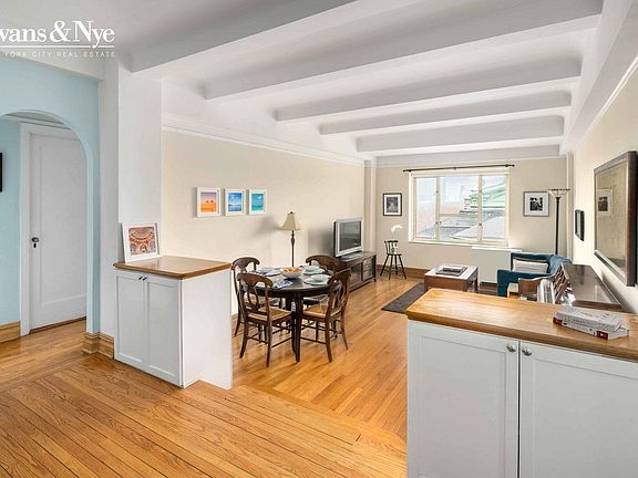2nd image of 7 W 96th St APT 9D