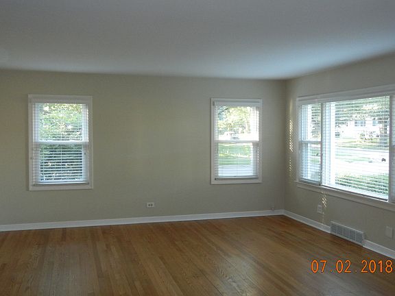 2nd image of 600 S Princeton Ave