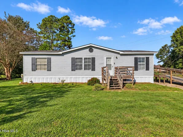 319 Honey Hill Drive, Hallsboro, NC 28442