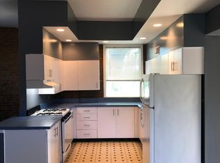 2211 Menard St APT B, Saint Louis, MO 63104