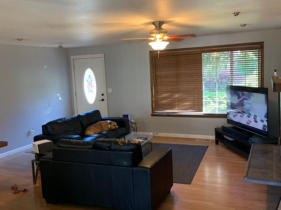 1st image of 11838 SE 323rd Pl