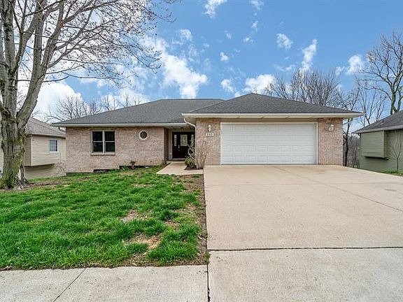 2nd image of 202 Whitetail Dr