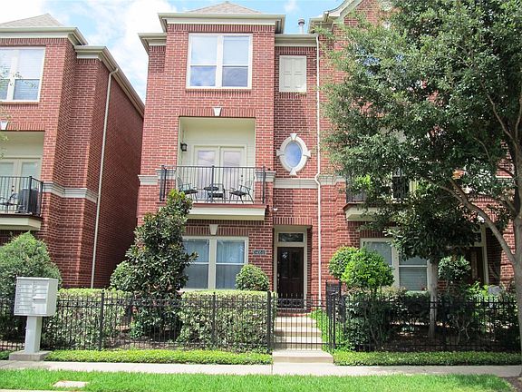 2nd image of 3435 Howell St