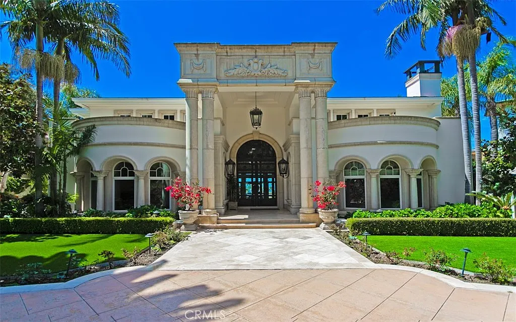 6 bed, 7.5 bath, 9824 sqft, $39,995 — Photo 2