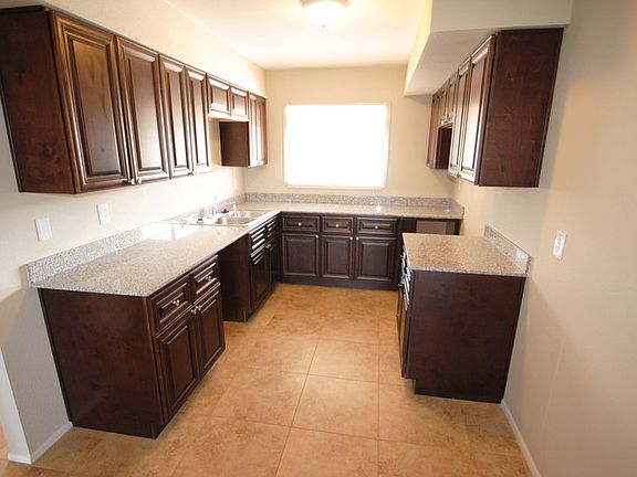3rd image of 1638 W Mountain View Dr