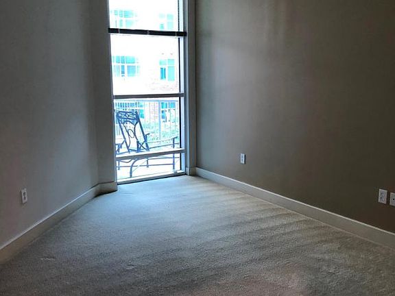 4th image of 324 E Main St Unit 321