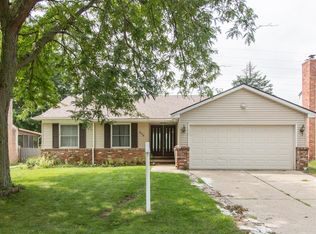 256 Fairhills Dr, Ypsilanti, MI 48197