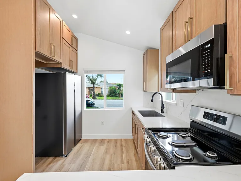 5502 Linden Ave #A — Photo 8