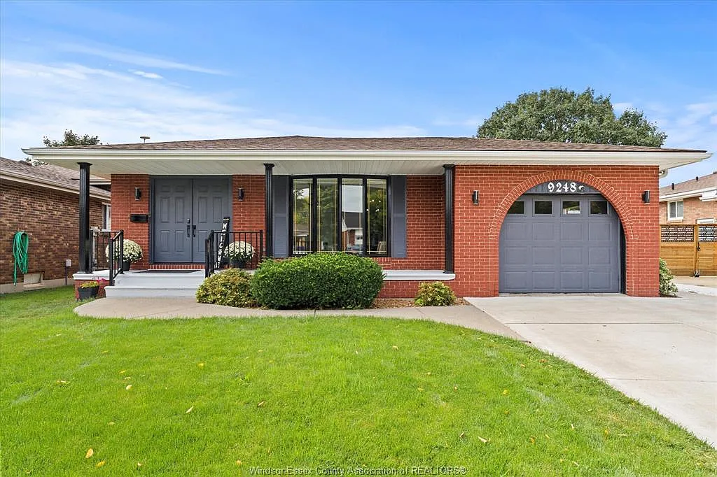 2 bed, $1,600 — Photo 1