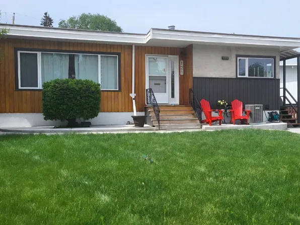 120 McQueen Cres, Prince George, BC V2M 4R8