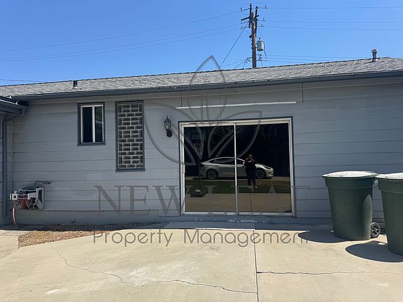 2nd image of 912 S California Ave #B