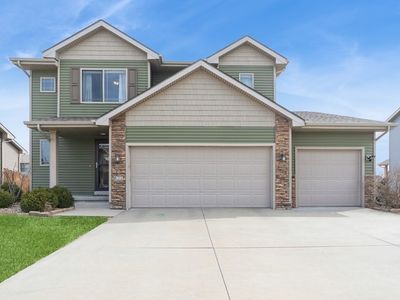 821 NW Sunset Ln, Grimes, IA, 50111