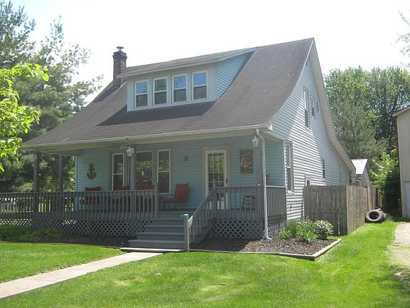2nd image of 2725 Canal Dr
