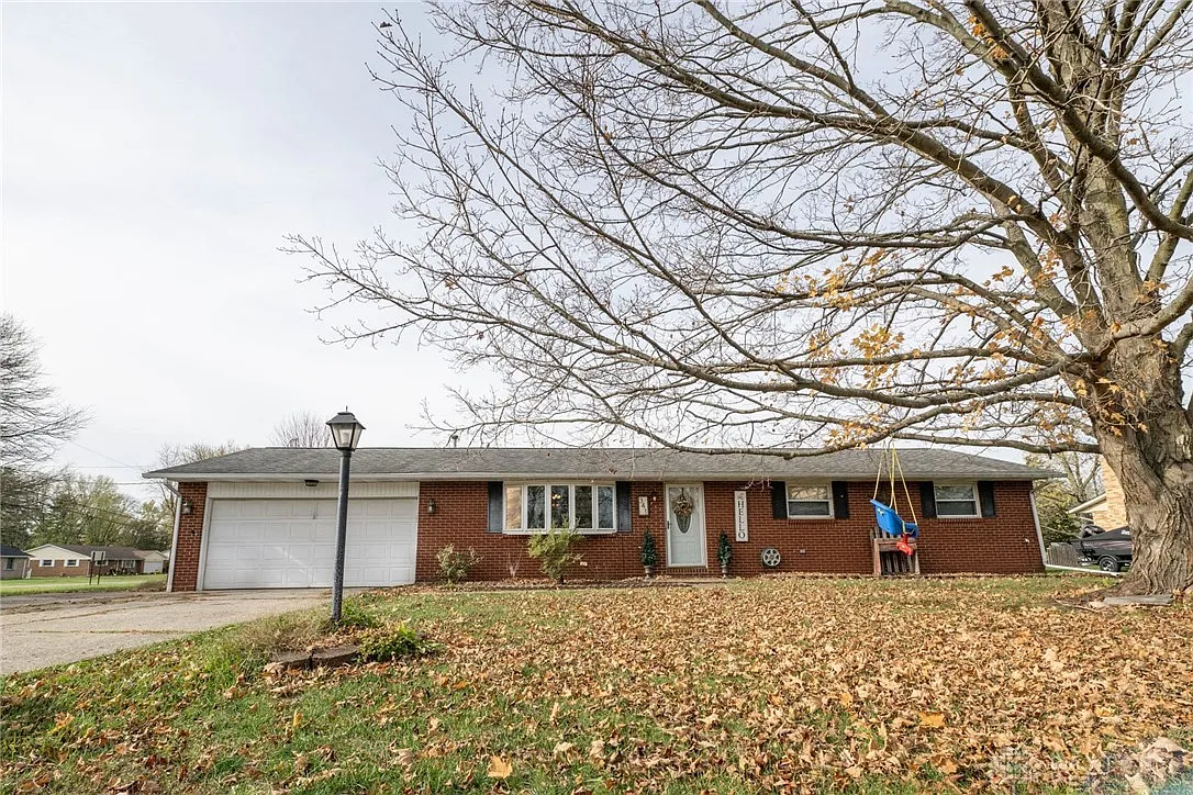 341 Chamberlain Rd photo 1