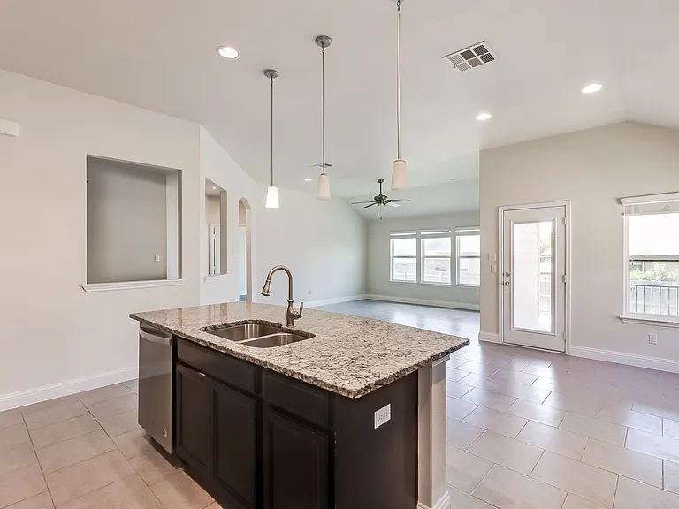 820 Vintage Way — Photo 15