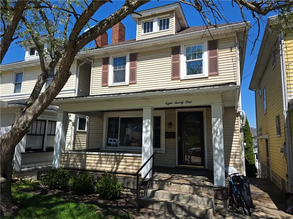 821 7th Ave, Coraopolis, PA 15108