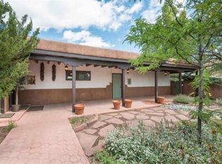 151 E Barcelona Rd, Santa Fe, NM 87505
