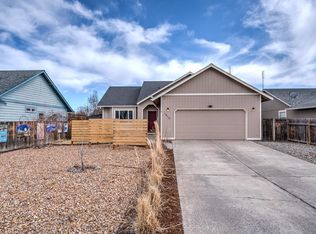 1810 SW 27th St, Redmond, OR 97756