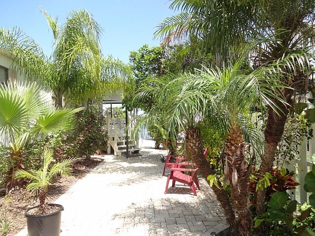 Front side pavored Patio