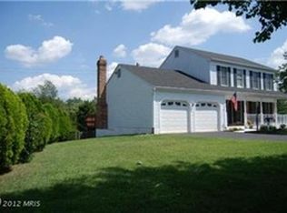 902 Redmore Dr, Severn, MD 21144