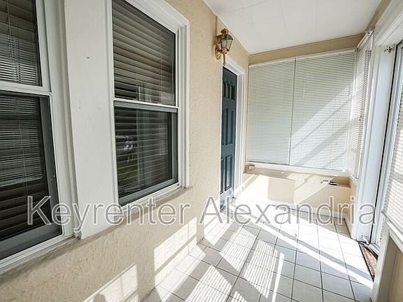 5th image of 610 N Alfred St