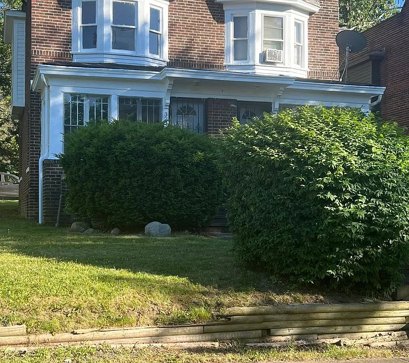 3244-3246 Sycamore Rd